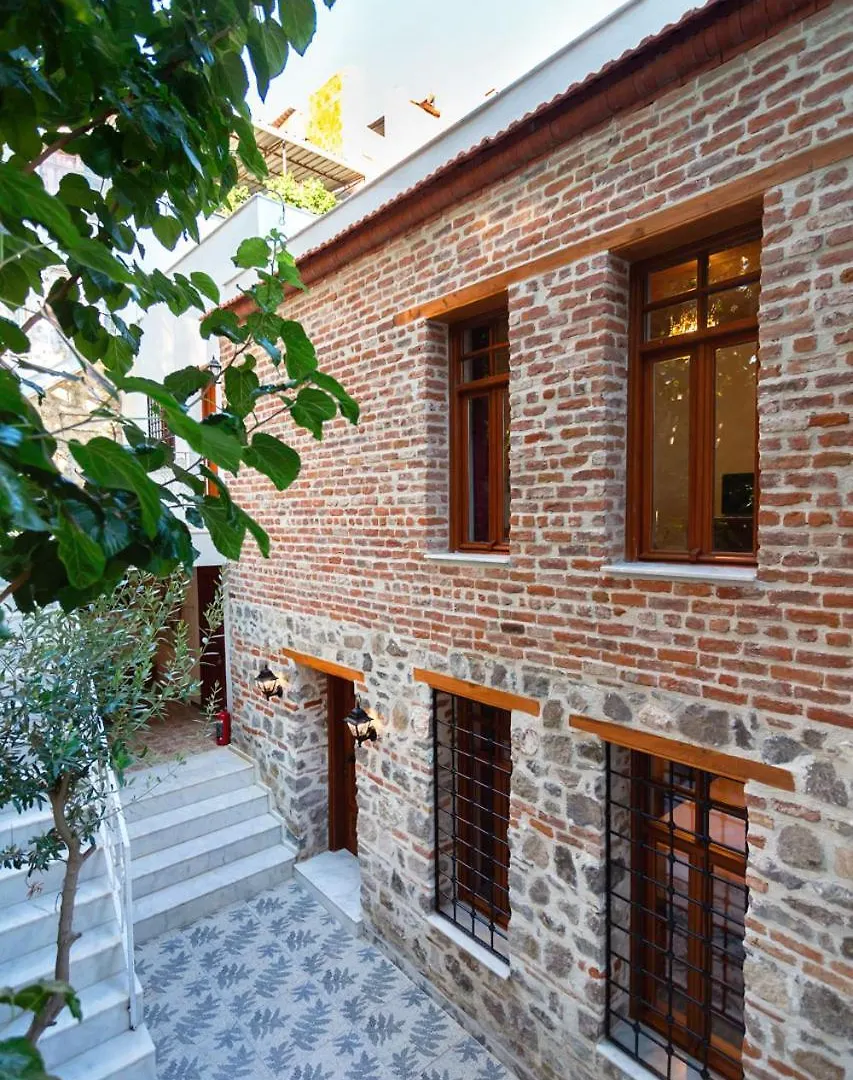 Zeytinli Tas Ev location